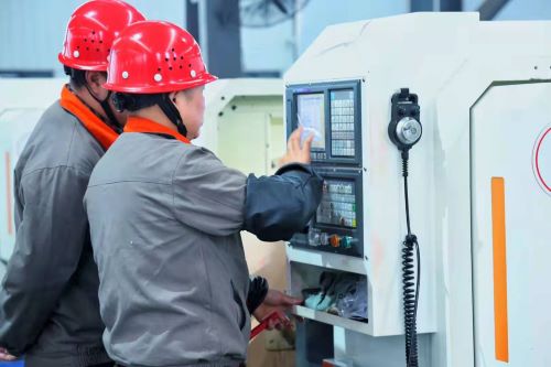 Wear And Corrosion Resistant Twin Screw Extruder Splitting Barrels With Cooling System