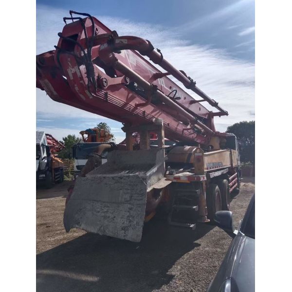 Cheap Used Truck Mounted Pump Concrete Boom Pump Factory Delivery