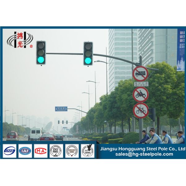 Buy Outdoor Single Arm Galvanized Traffic Light Post Energy Saving at wholesale prices