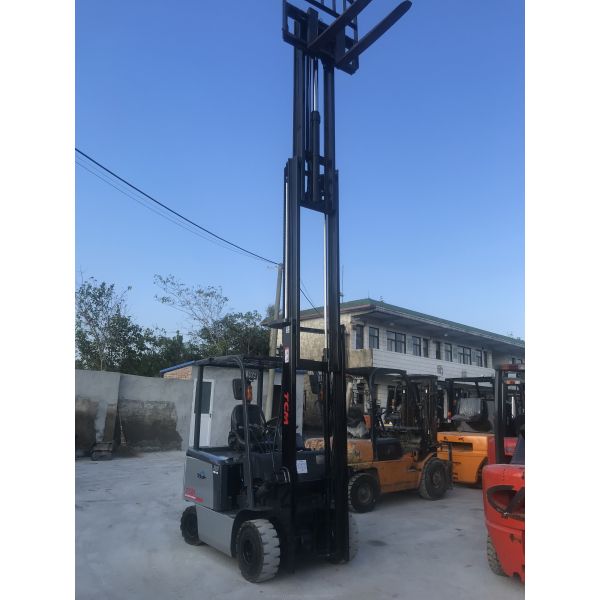 Great Performance Used TCM 20 Forklift Diesel Engine and 1000MM Fork Length