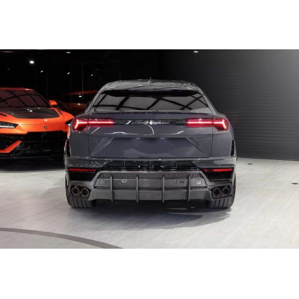 2023-2024 Lamborghini Body Kit URUS Top Style Front Lip Diffuser Spoiler Kit