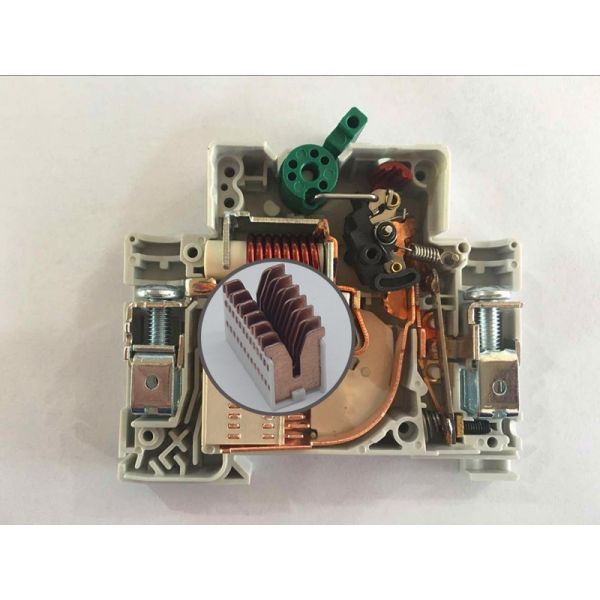 4p 25A Basic Electrical Components , Intelligent Molded Case Circuit Breaker