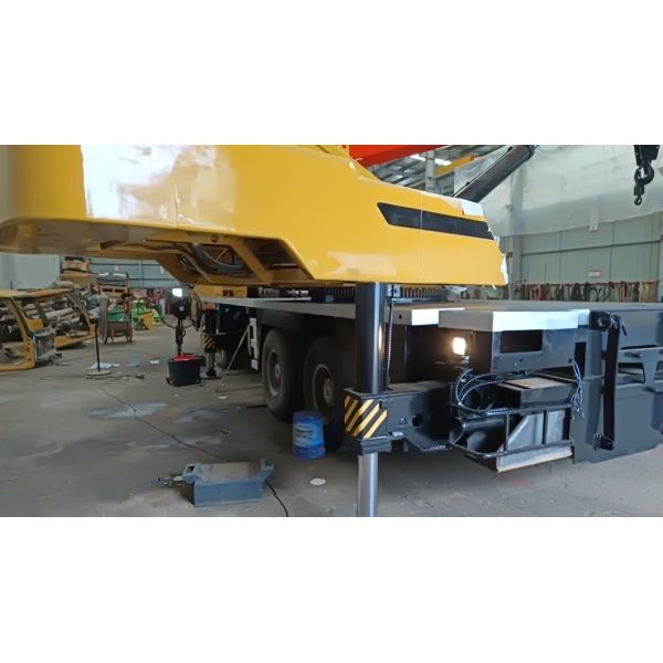 Perfect Renovated Condition 2011 Sy 50t Truck Crane Mobile Crane with New Paints Sell in Promotion Price