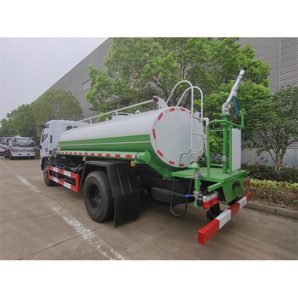 Dongfeng Small Size 5000liter Water Spray Bowser Sprinkler Tanker Truck
