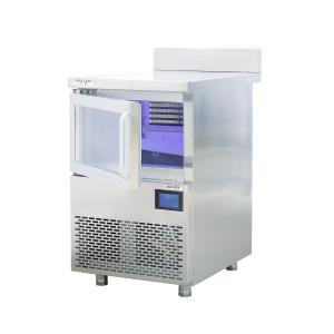 Blue Light Inside Commercial Ice Making Equipment Water Flowing Mode